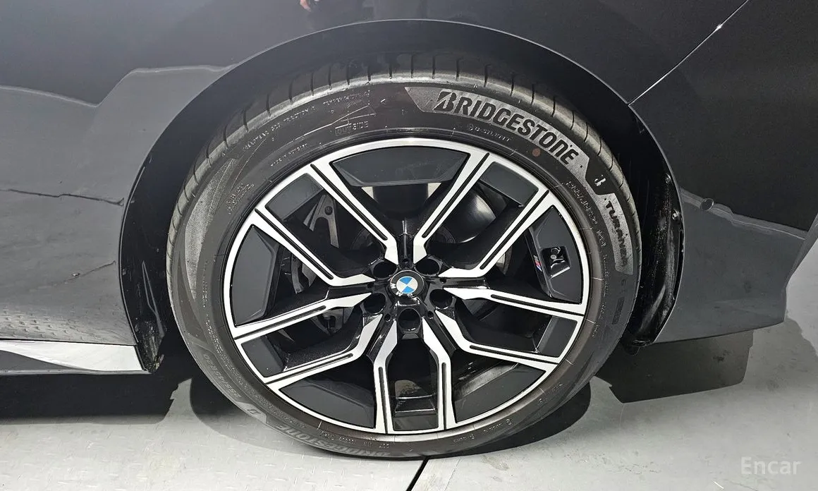 Фото 5 - BMW 7 Series