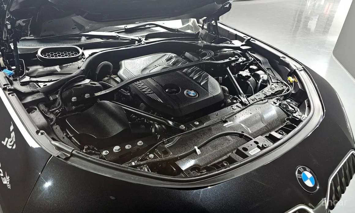 Фото 6 - BMW 7 Series