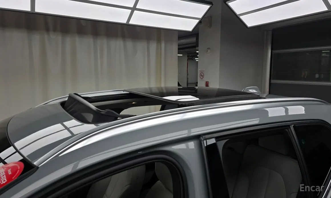 Фото 19 - Volvo XC40