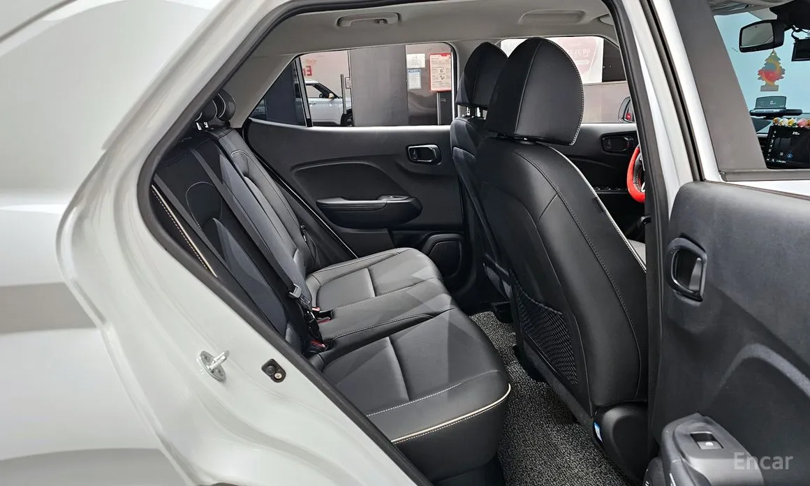 Фото 12 - Hyundai Venue