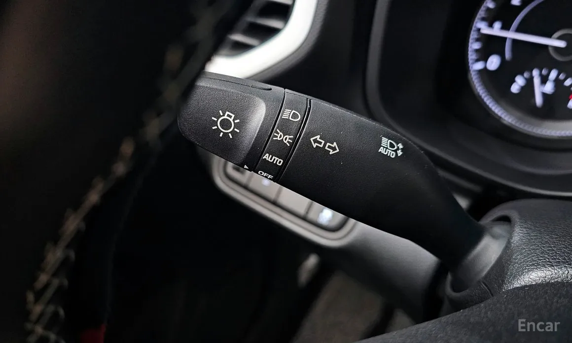 Фото 19 - Hyundai Venue