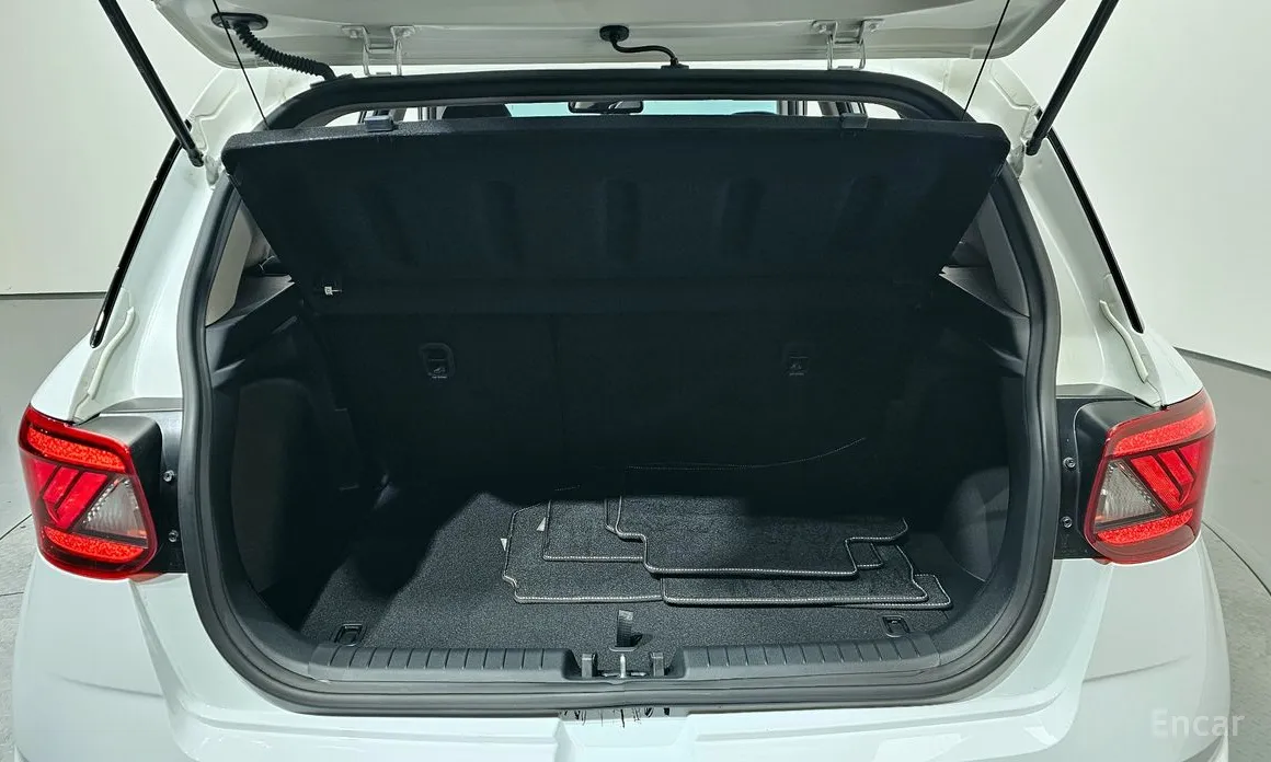 Фото 20 - Hyundai Venue