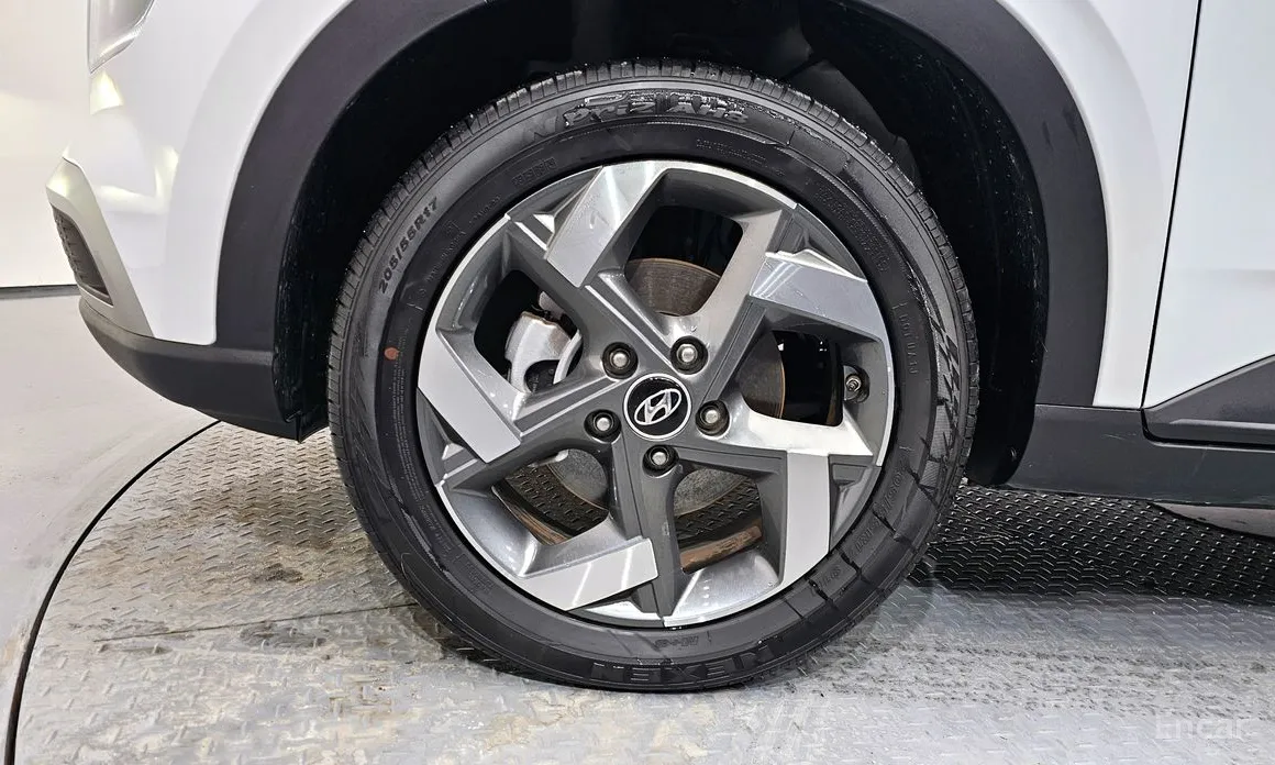 Фото 5 - Hyundai Venue