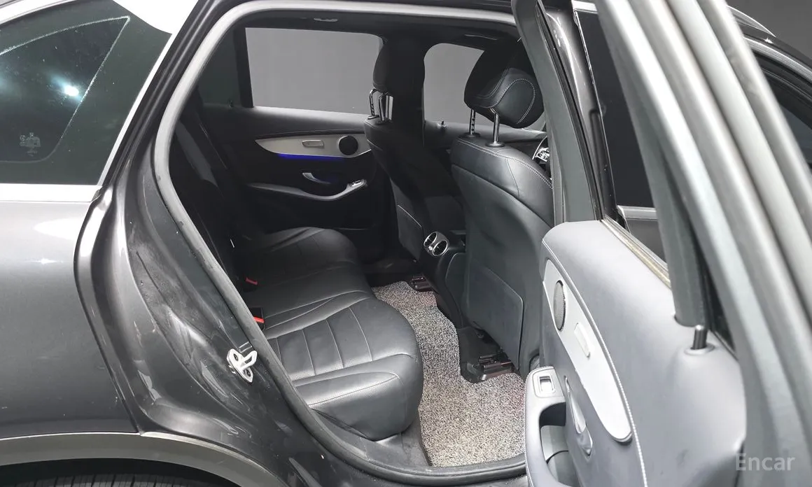 Mercedes-Benz GLC-Class 2016 GLC220 d 4MATIC