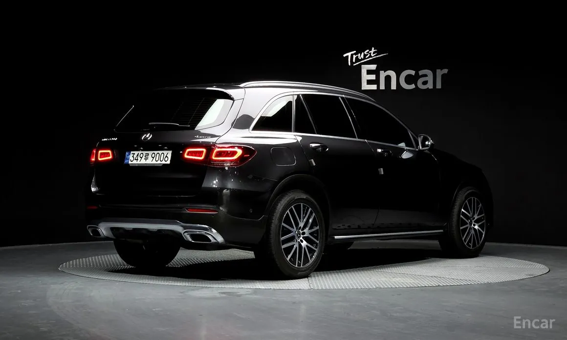 Mercedes-Benz GLC-Class 2016 GLC220 d 4MATIC