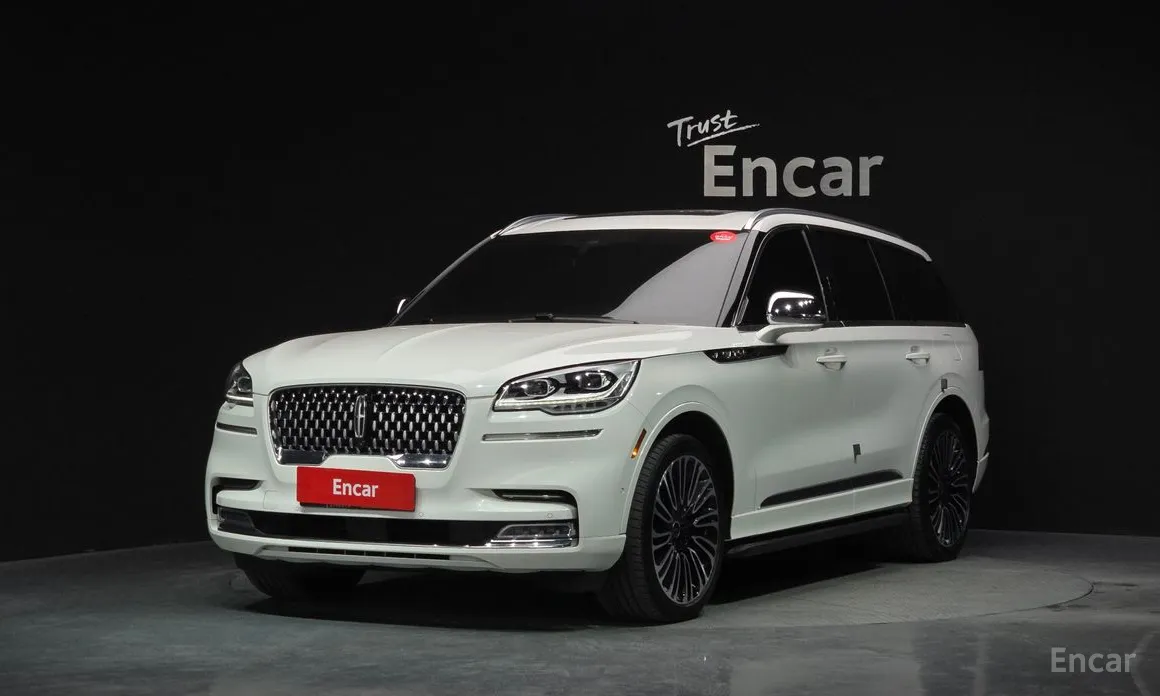 Фото 1 - Lincoln Aviator