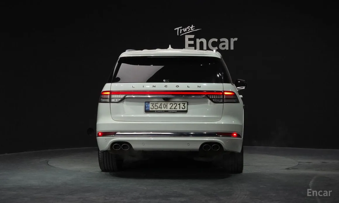 Фото 4 - Lincoln Aviator