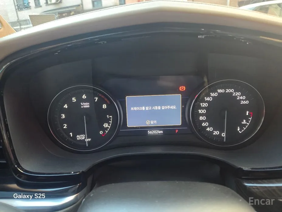 Фото 11 - Cadillac XT6