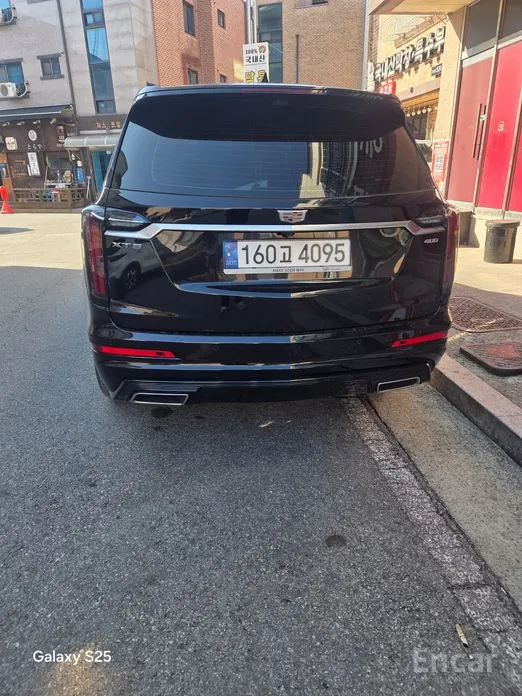 Фото 6 - Cadillac XT6