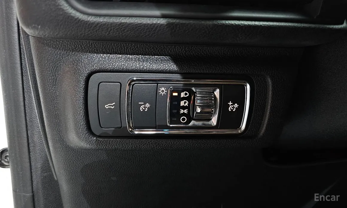 Фото 13 - Lincoln Corsair