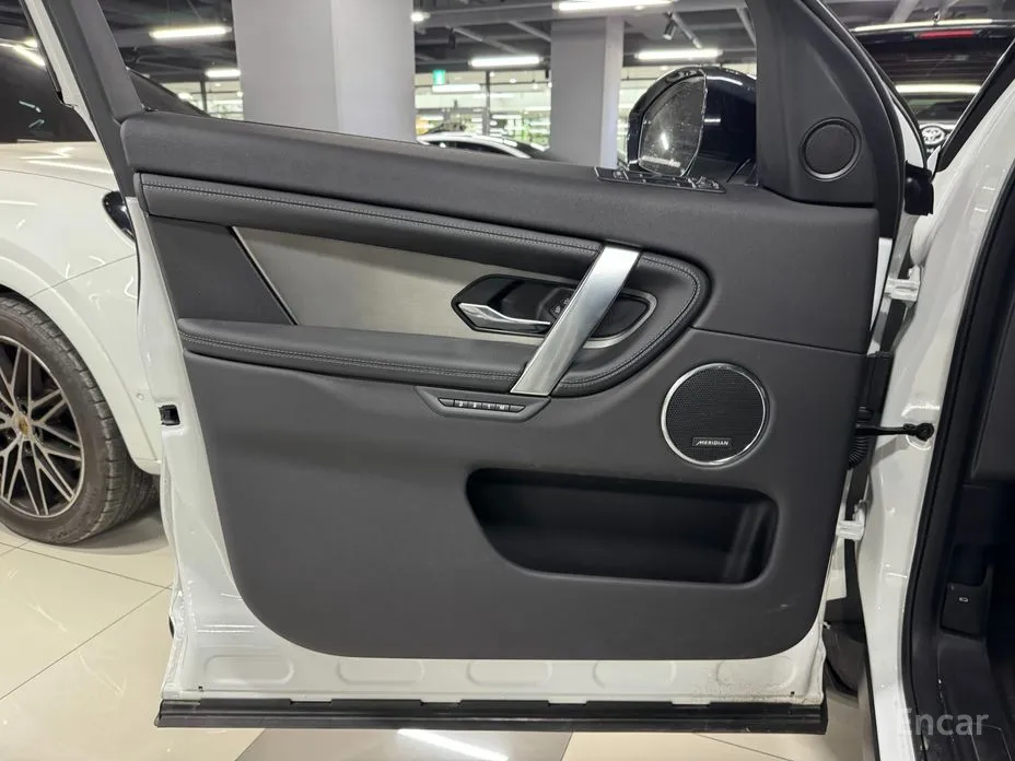 Фото 13 - Land Rover Discovery Sport