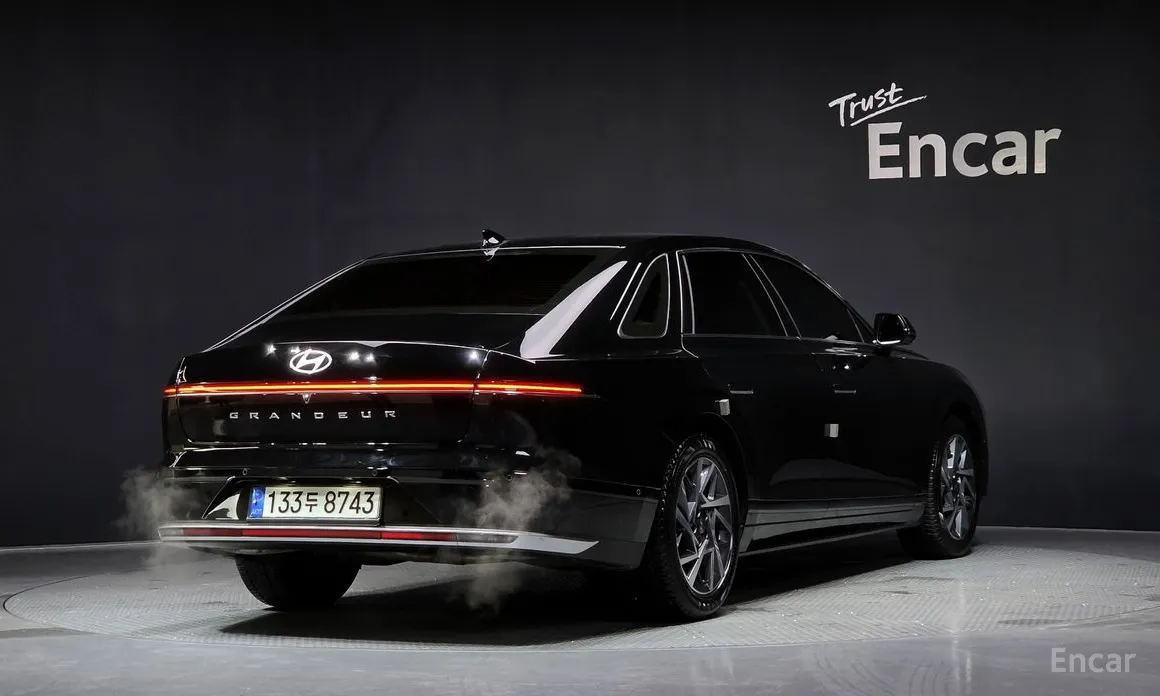 Фото 2 - Hyundai Grandeur