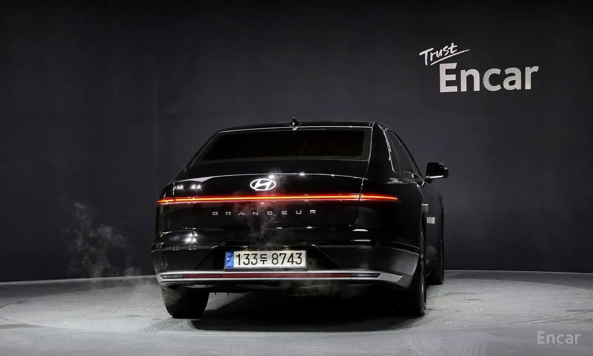 Фото 4 - Hyundai Grandeur