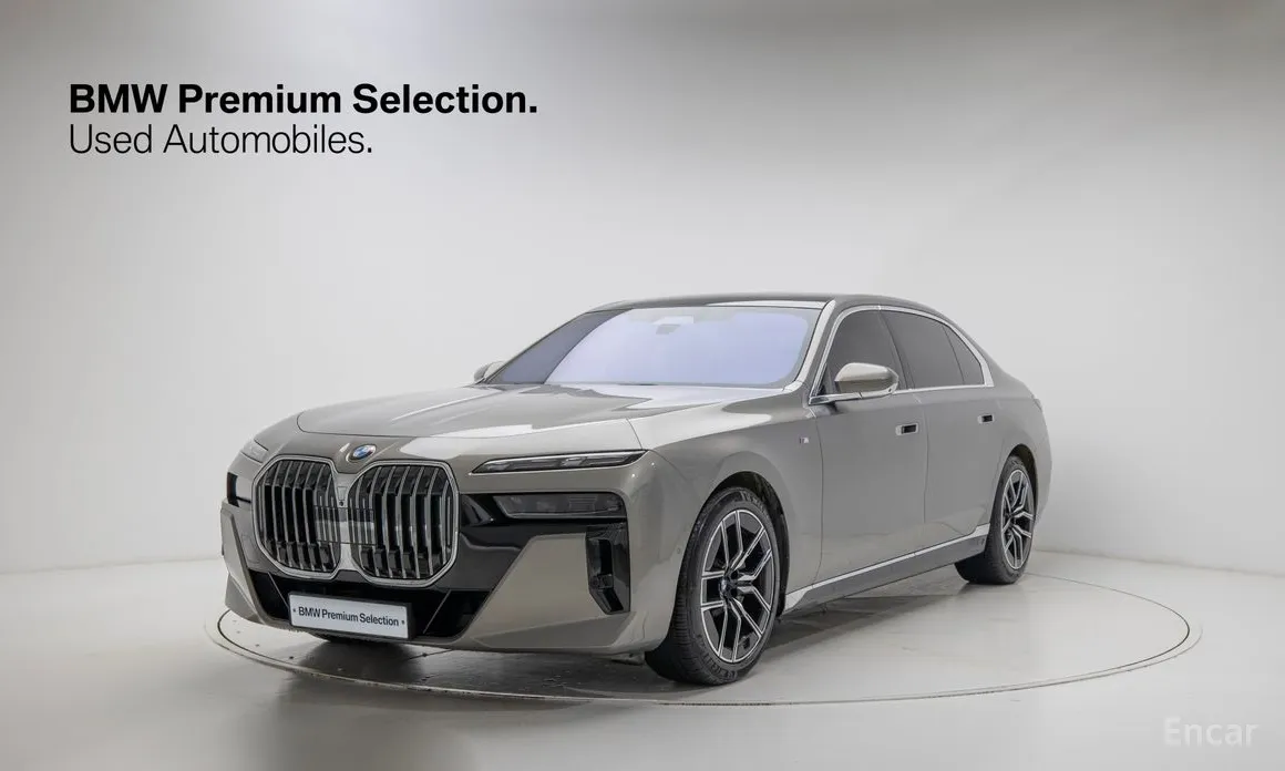 Фото 1 - BMW 7 Series