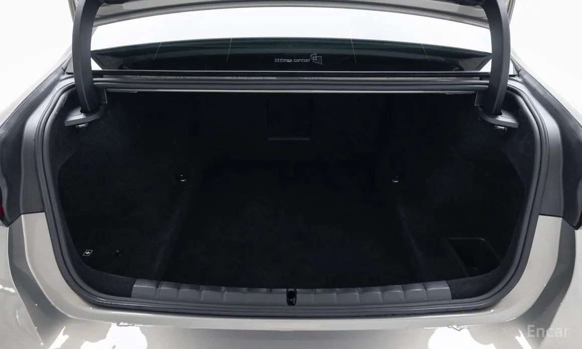 Фото 20 - BMW 7 Series