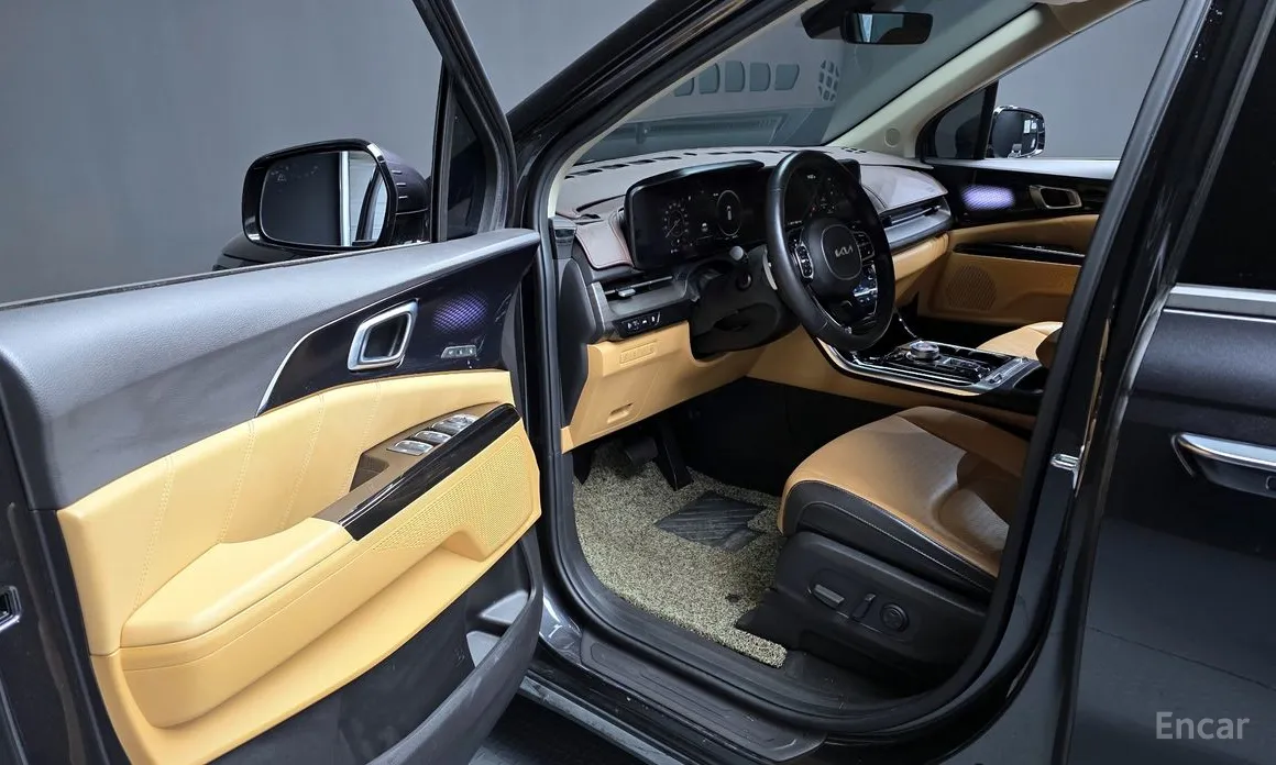 Фото 10 - Kia Carnival