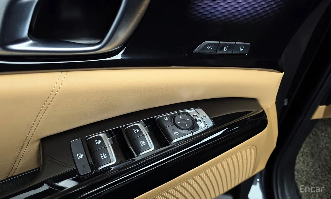 Фото 14 - Kia Carnival