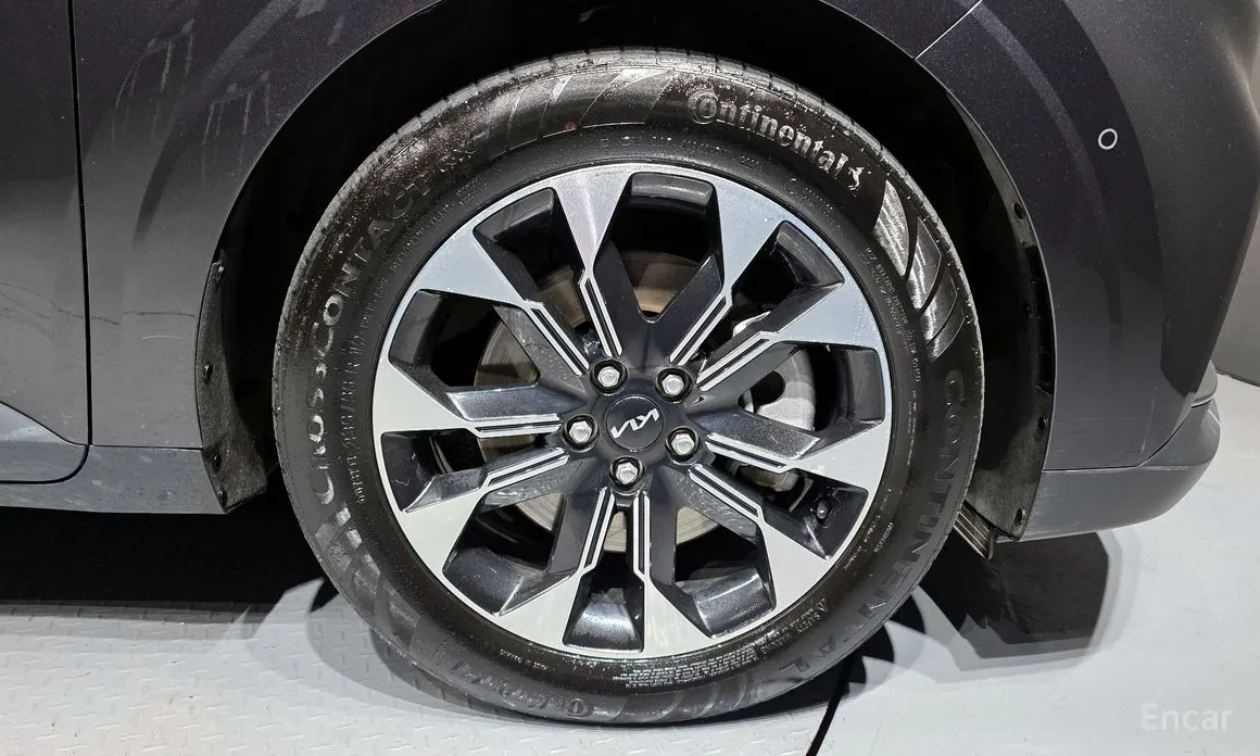 Фото 5 - Kia Carnival