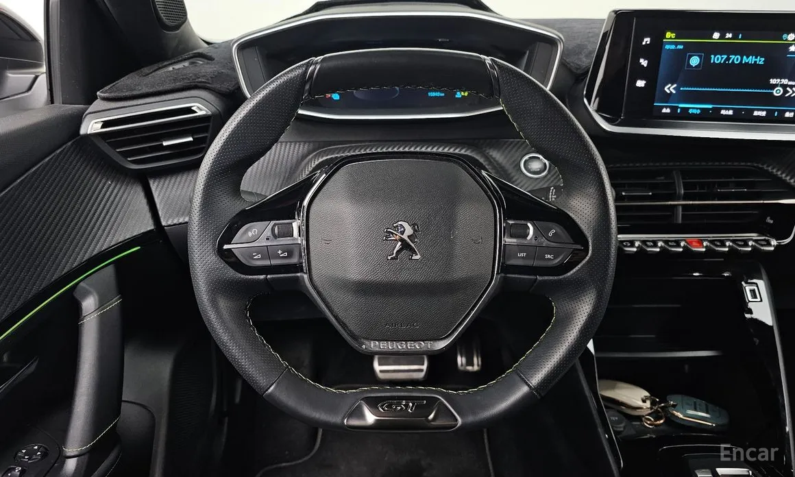 Фото 13 - Peugeot 2008