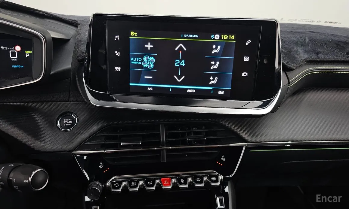 Фото 14 - Peugeot 2008