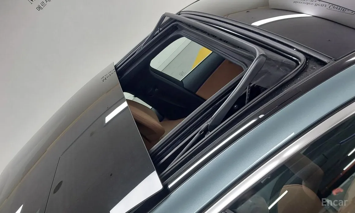 Фото 12 - Mercedes-Benz E-Class