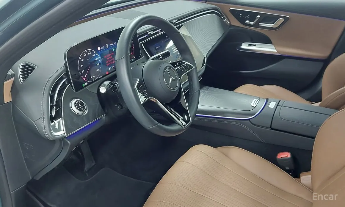 Фото 14 - Mercedes-Benz E-Class