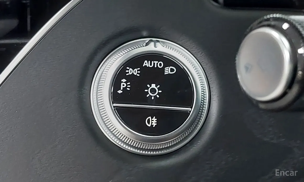 Фото 20 - Mercedes-Benz E-Class