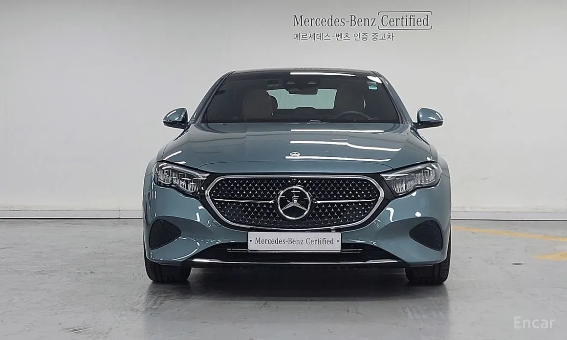 Фото 3 - Mercedes-Benz E-Class