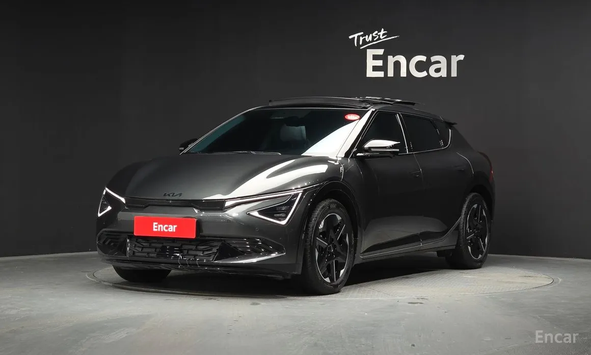 Фото 1 - Kia EV6