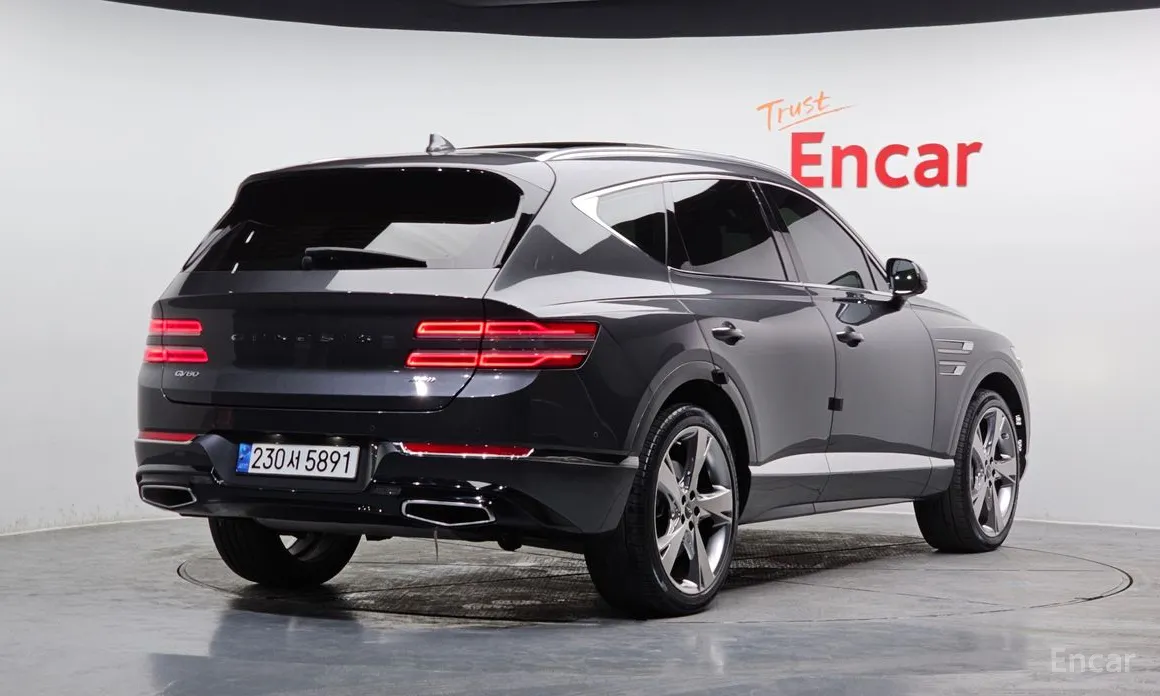 Фото 2 - Genesis GV80