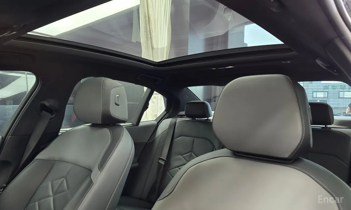 Фото 18 - BMW 5 Series