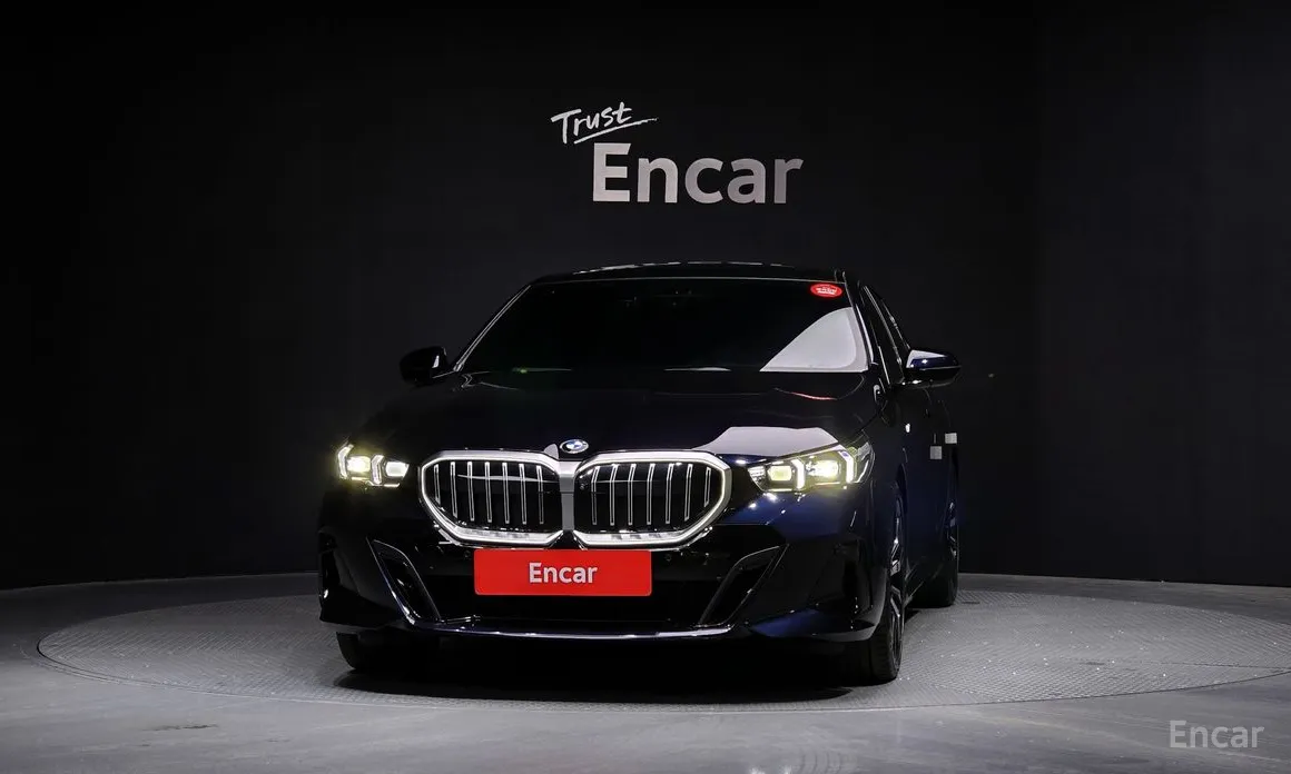 Фото 3 - BMW 5 Series