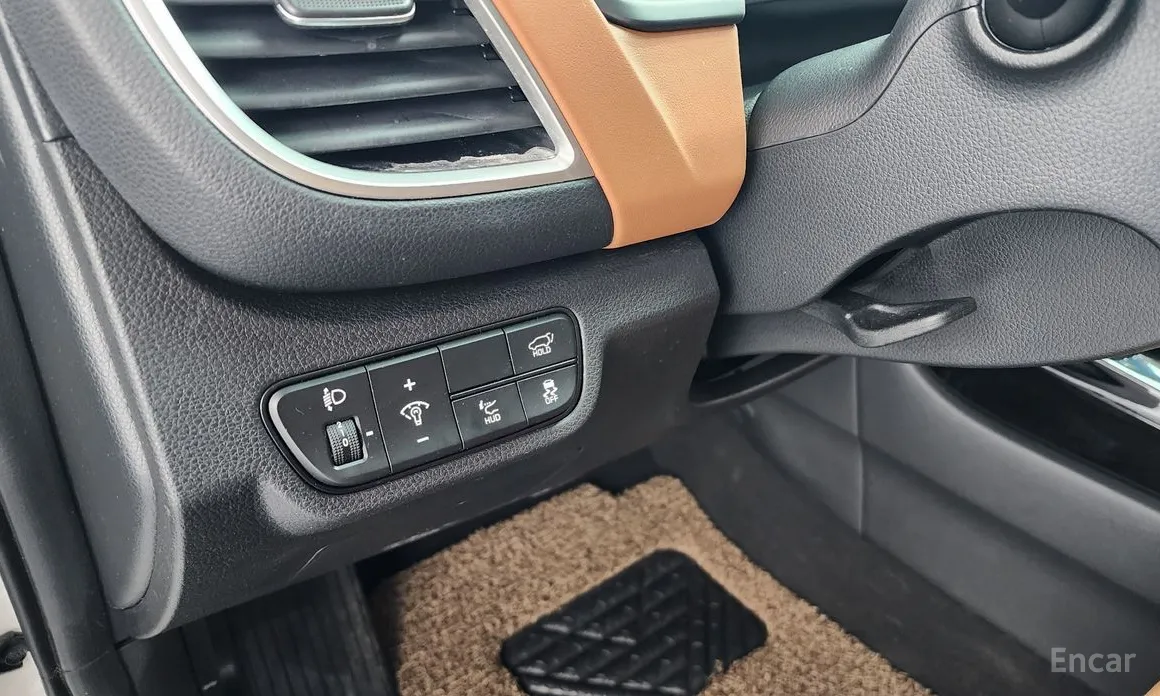 Фото 14 - Kia Seltos