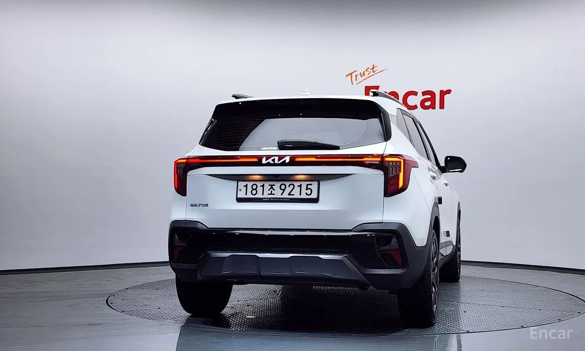 Фото 4 - Kia Seltos