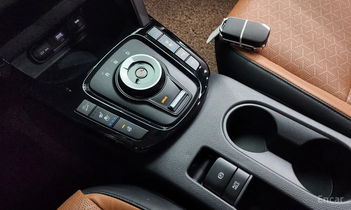 Фото 9 - Kia Seltos