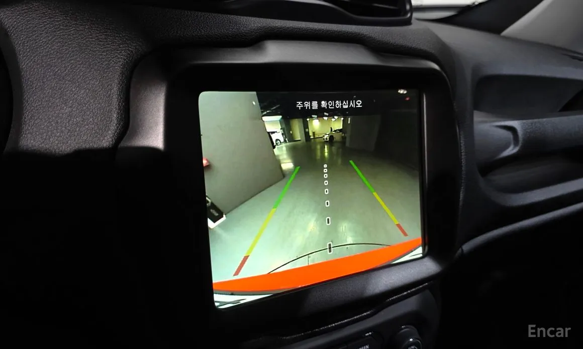 Фото 15 - Jeep Renegade