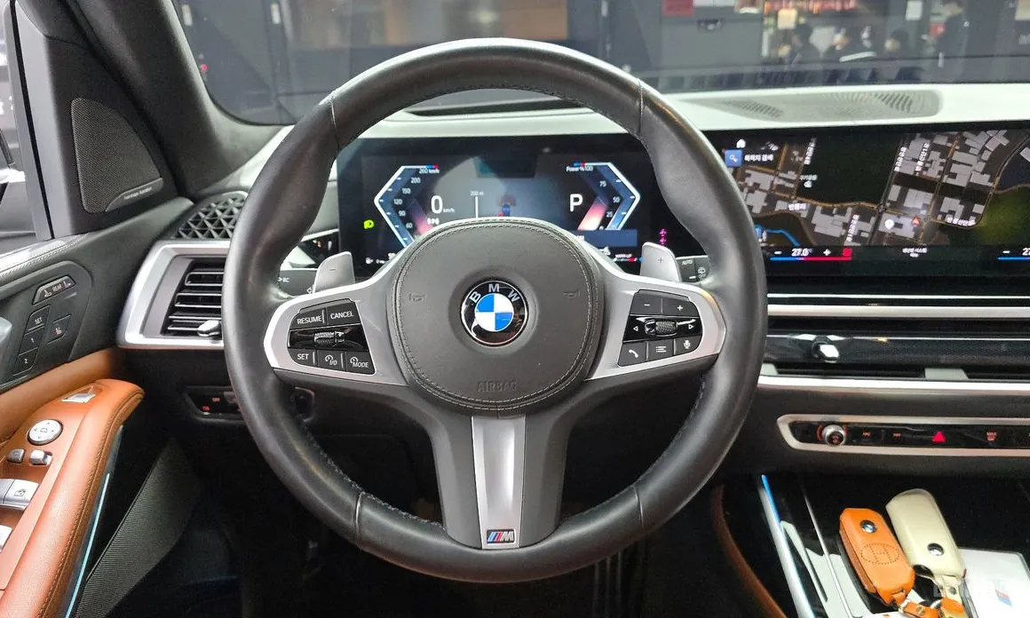 Photo 13 - BMW X7