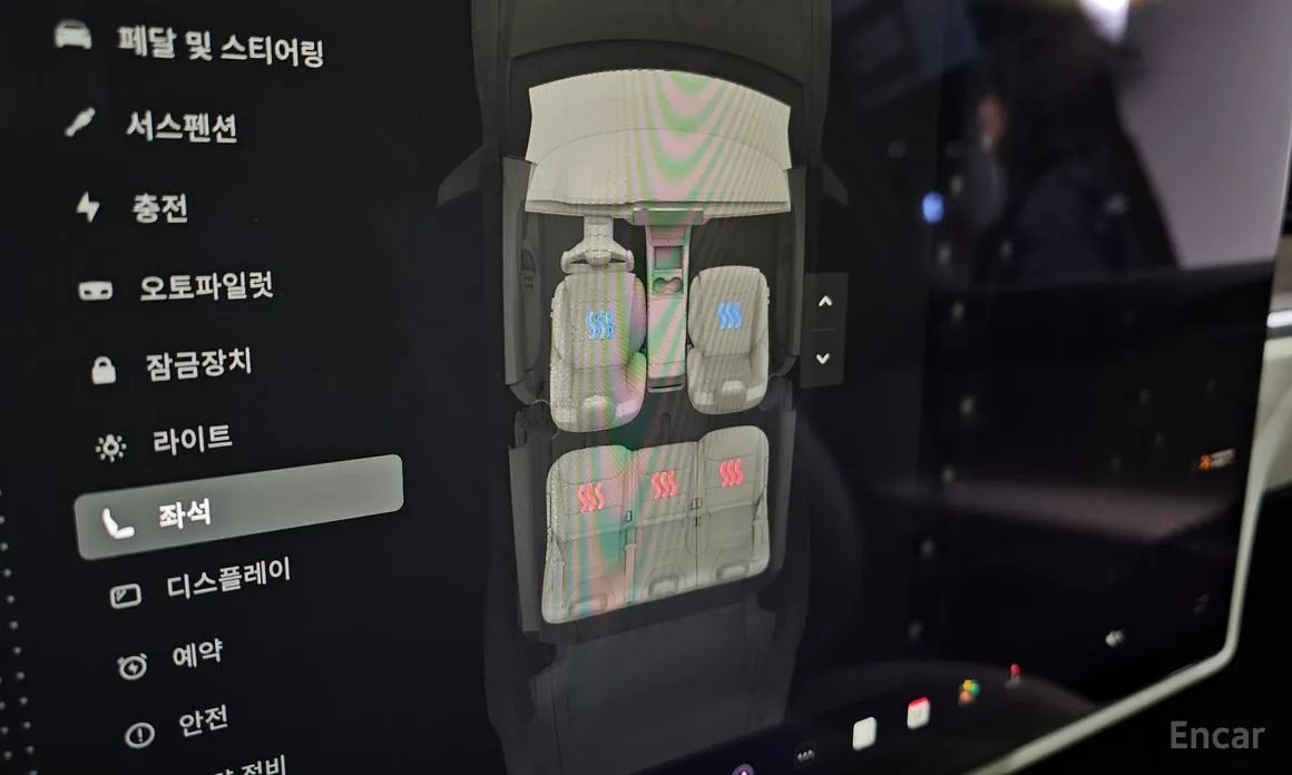 Фото 19 - Tesla Model X