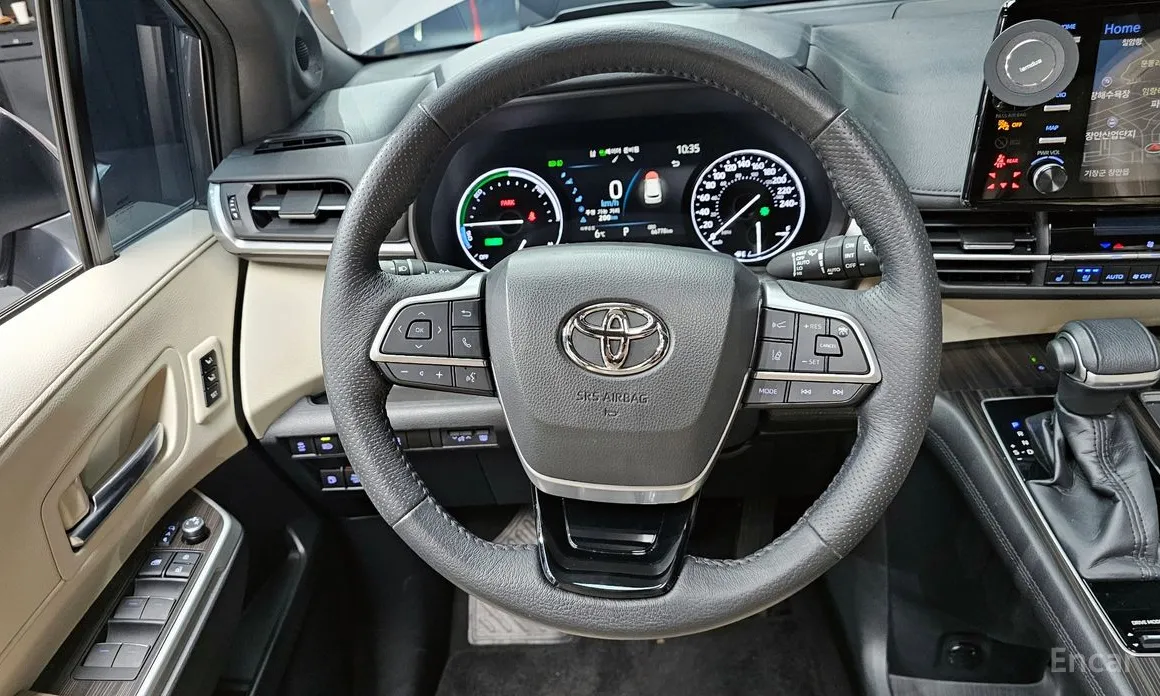 Фото 13 - Toyota Sienna