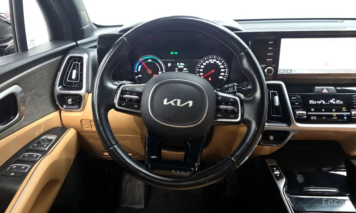 Фото 13 - Kia Sorento