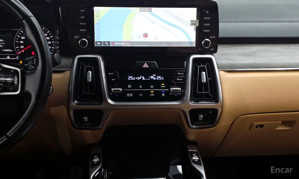 Фото 14 - Kia Sorento