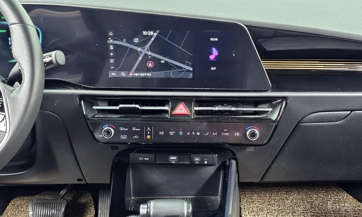 Фото 14 - Kia Niro