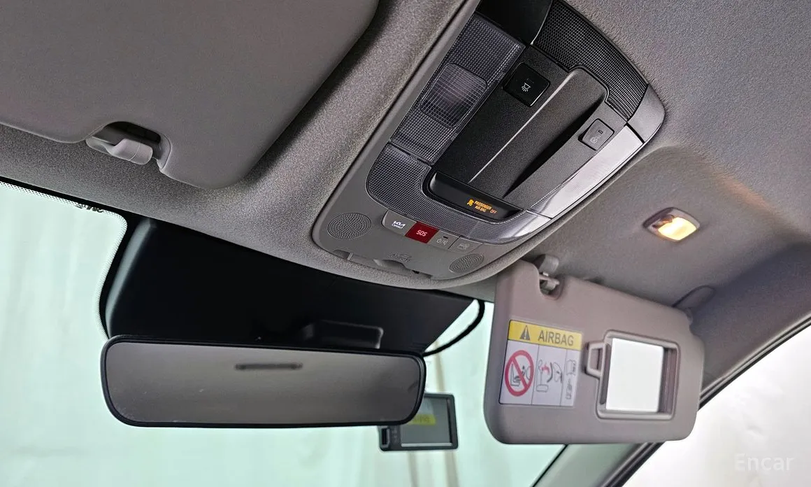 Фото 17 - Kia Niro