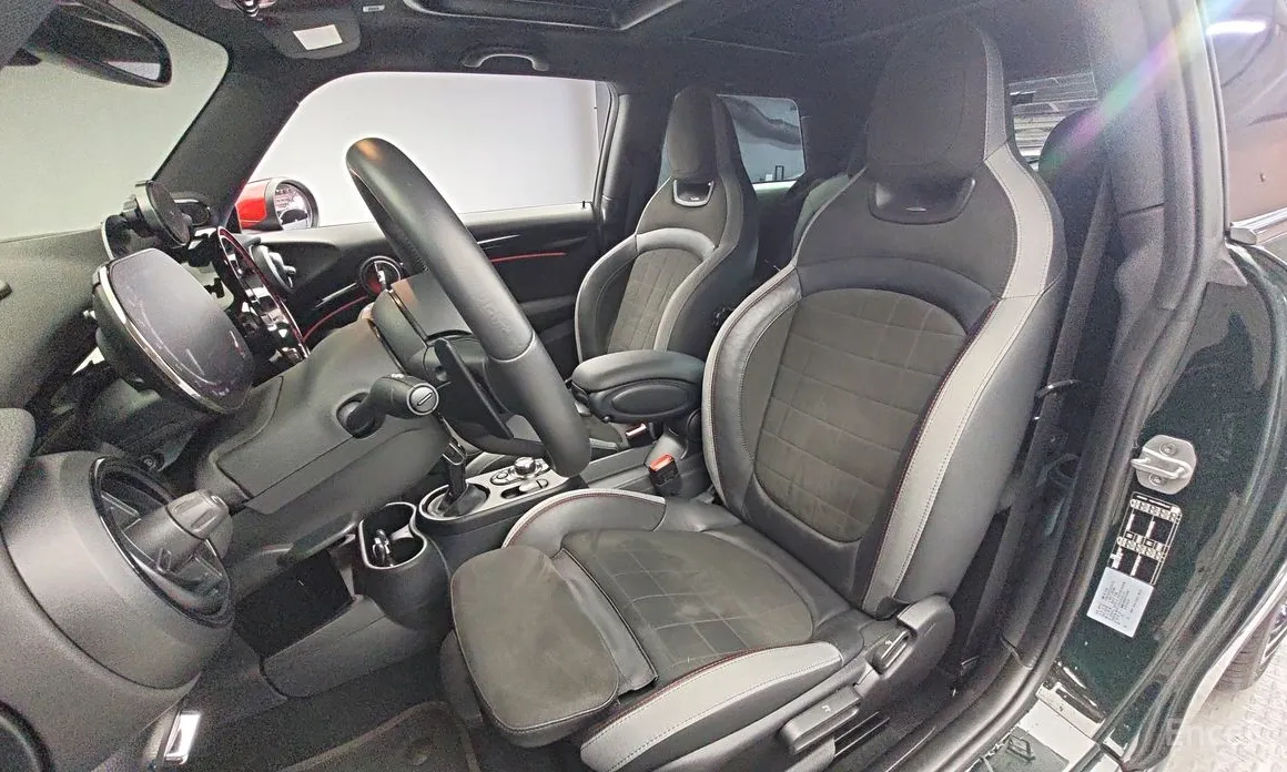 Фото 9 - Mini Cooper