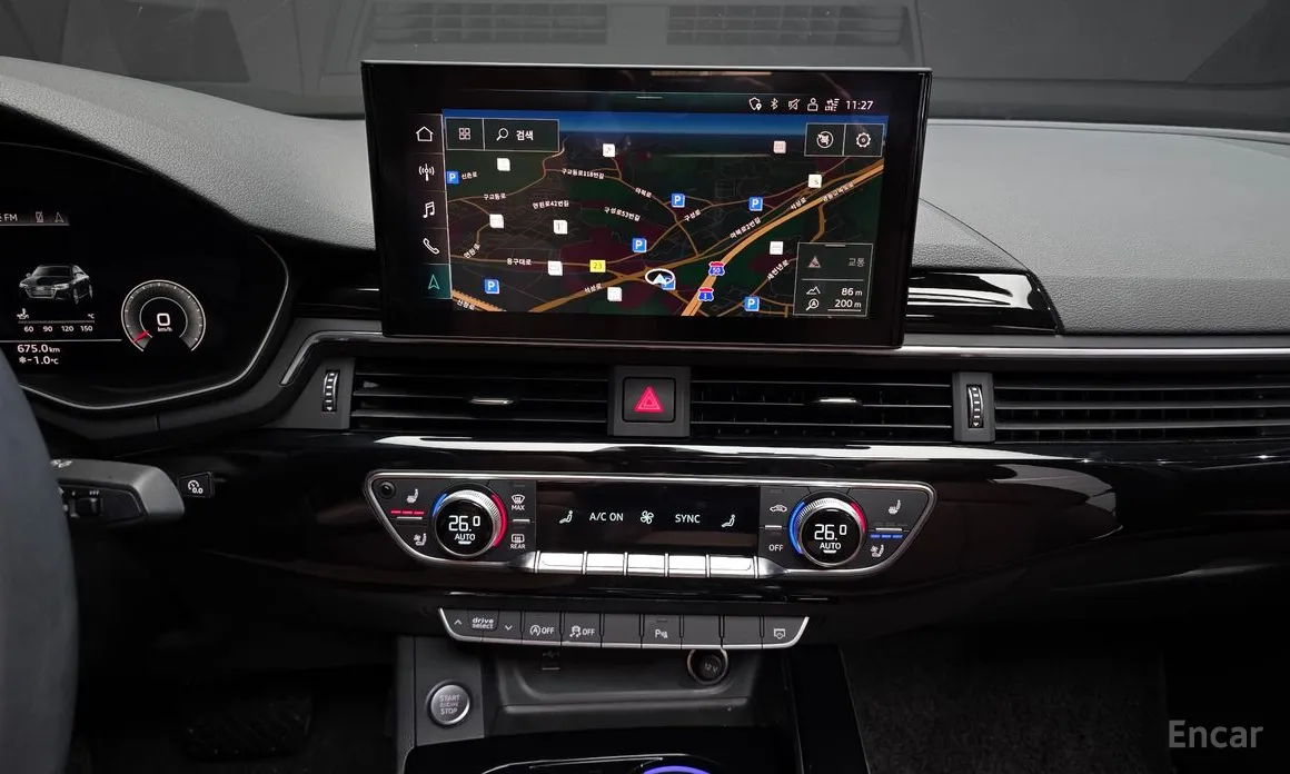 Фото 15 - Audi A4