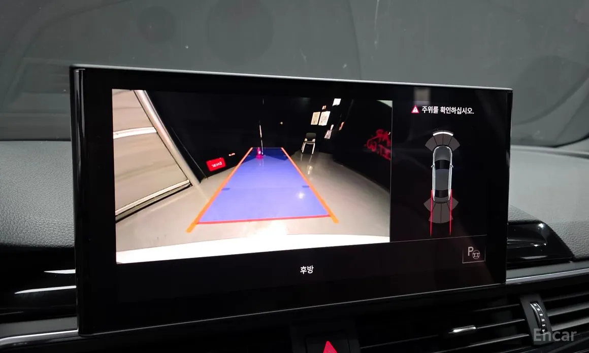 Фото 16 - Audi A4