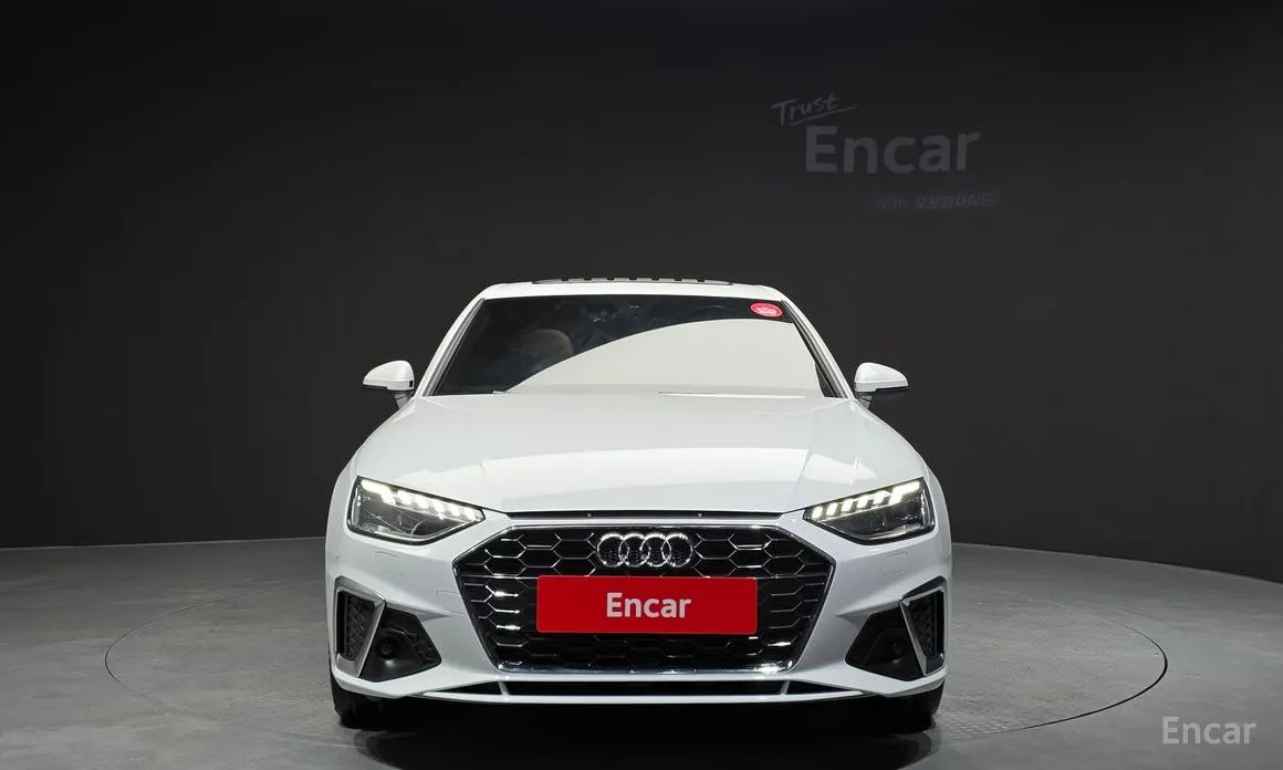 Фото 3 - Audi A4