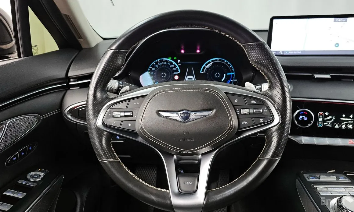 Фото 13 - Genesis GV70