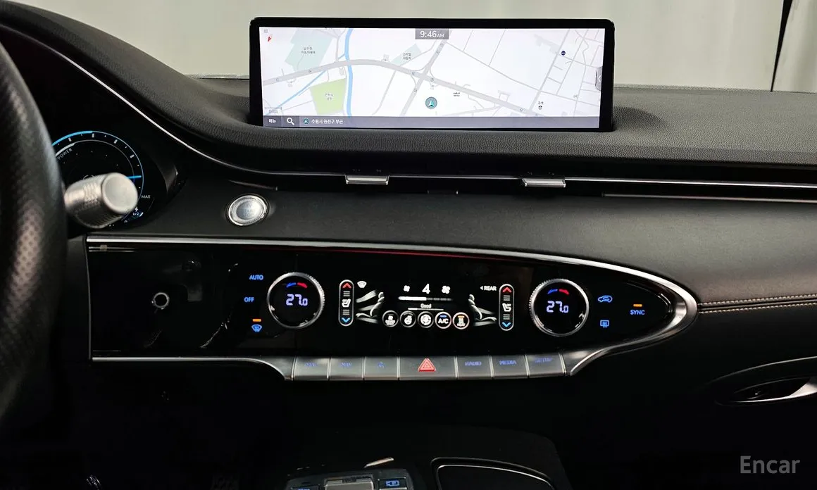 Фото 14 - Genesis GV70