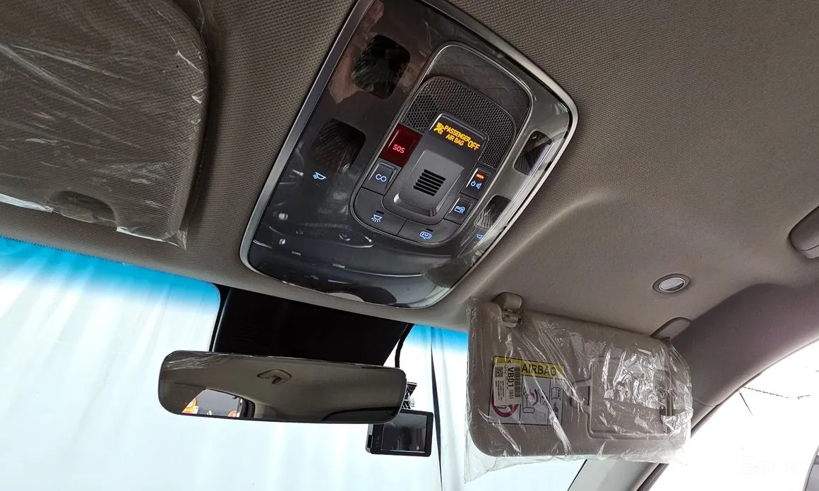 Фото 18 - Genesis GV70